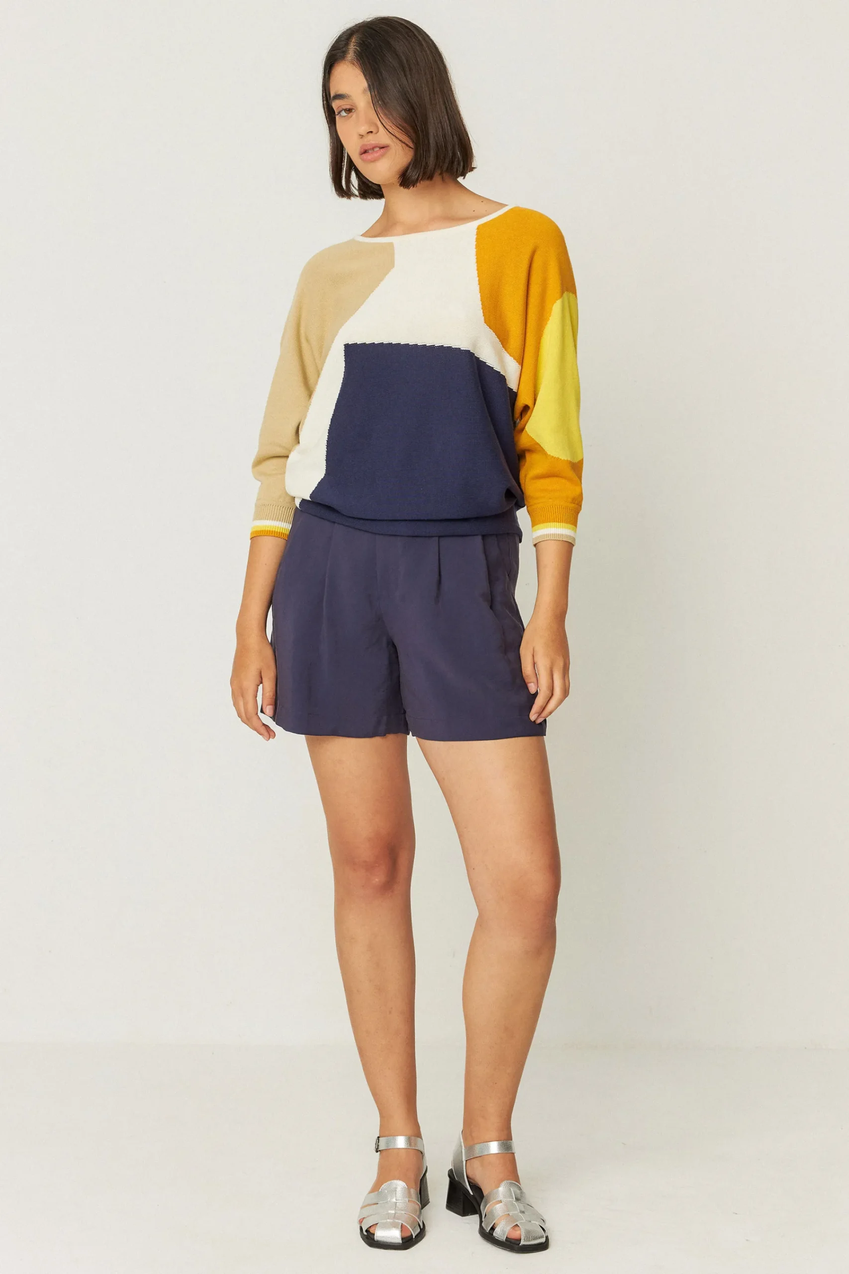 SKFK PULL NAIKE-GOTS- Pulls Et Cardigans